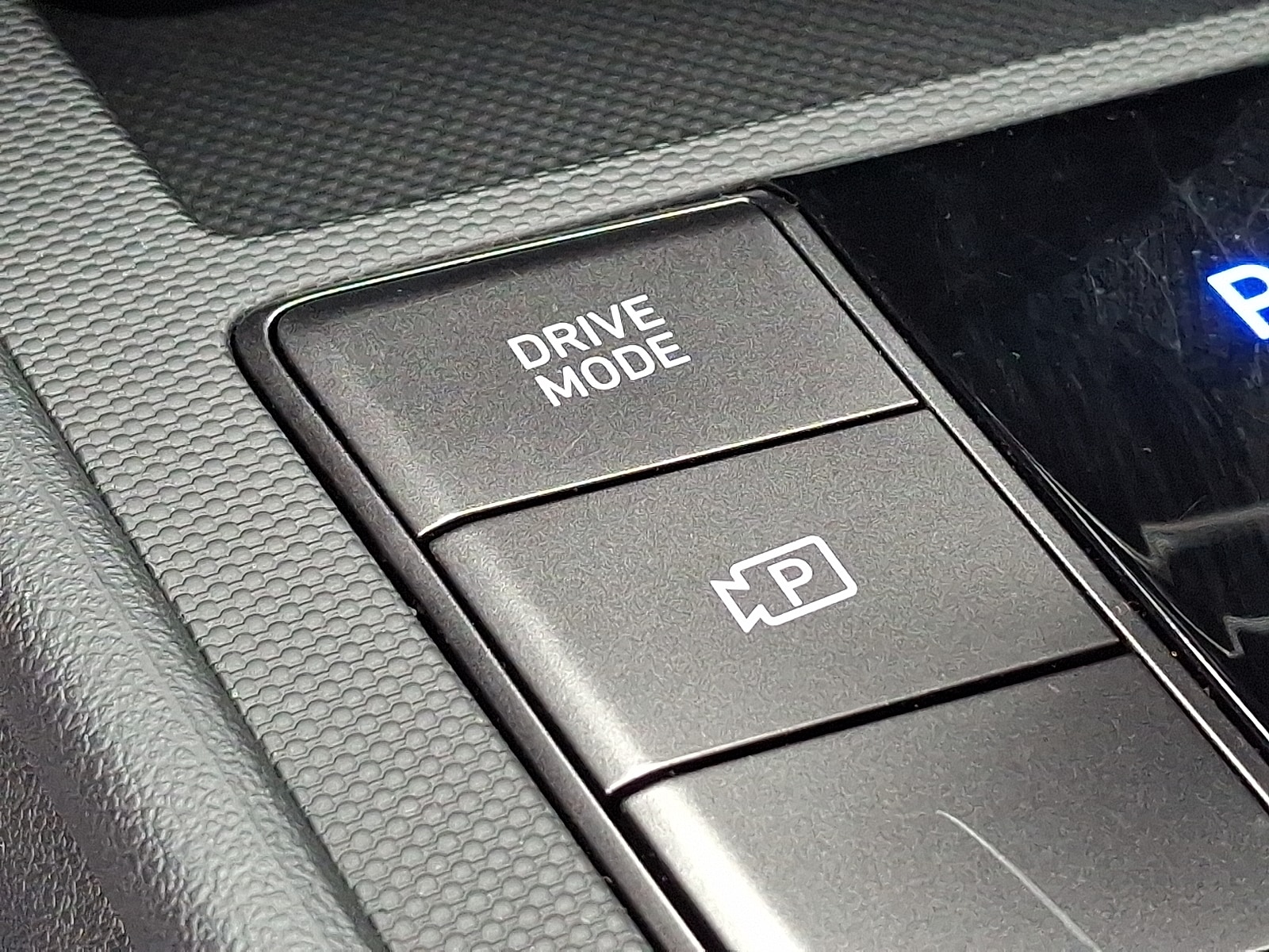 2025 Hyundai Elantra SEL - Photo 28