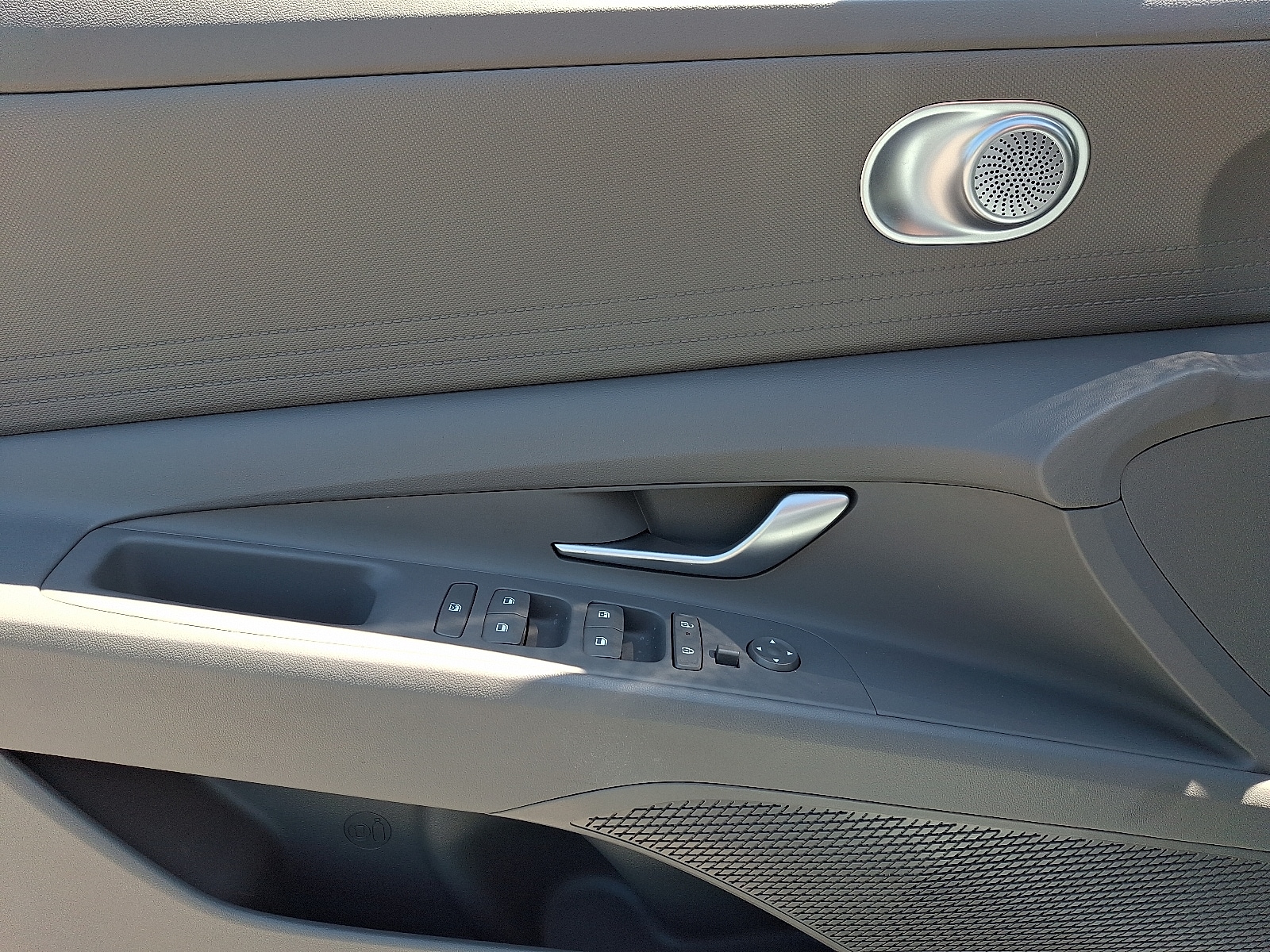 2024 Hyundai Elantra SEL - Photo 13