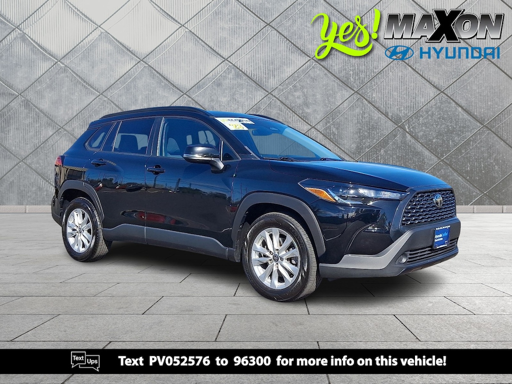 Used 2023 Toyota Corolla Cross LE SUV