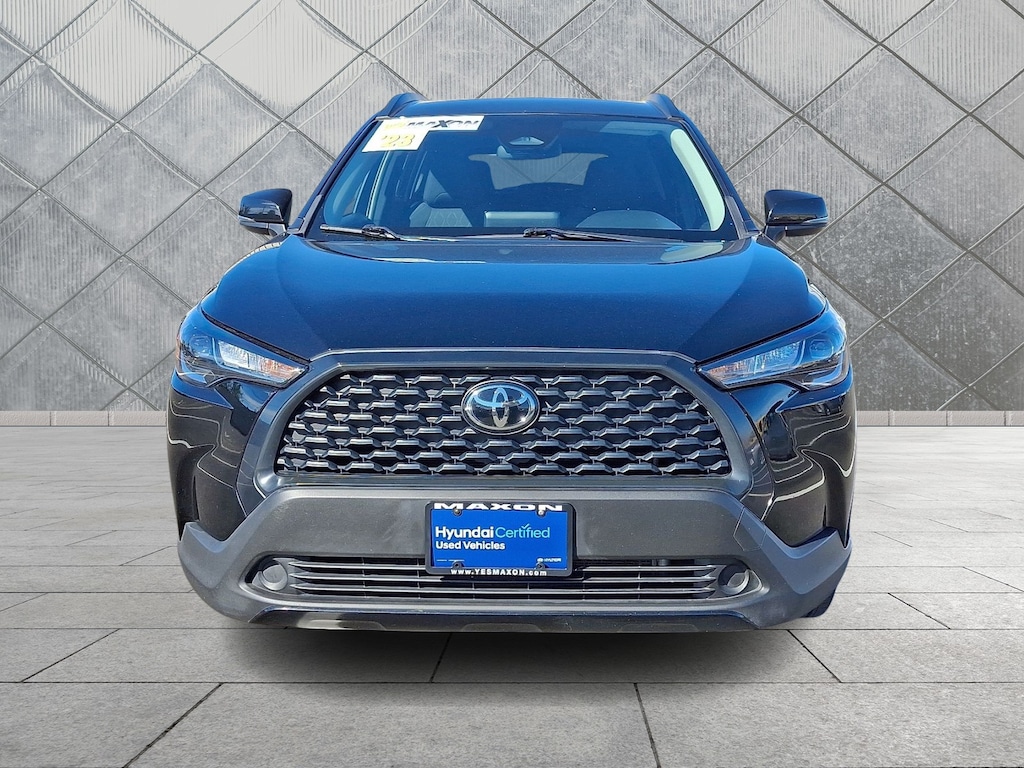 Used 2023 Toyota Corolla Cross LE SUV