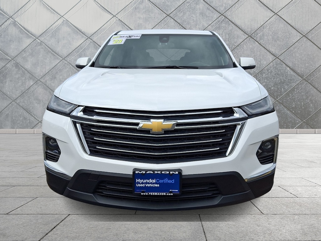 Used 2023 Chevrolet Traverse LT Cloth w/1LT SUV