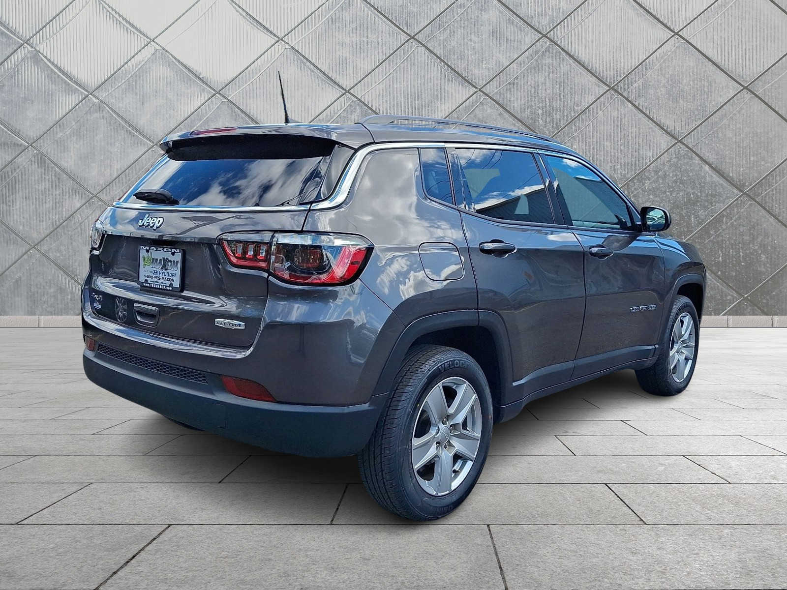 2022 Jeep Compass Latitude - Photo 7