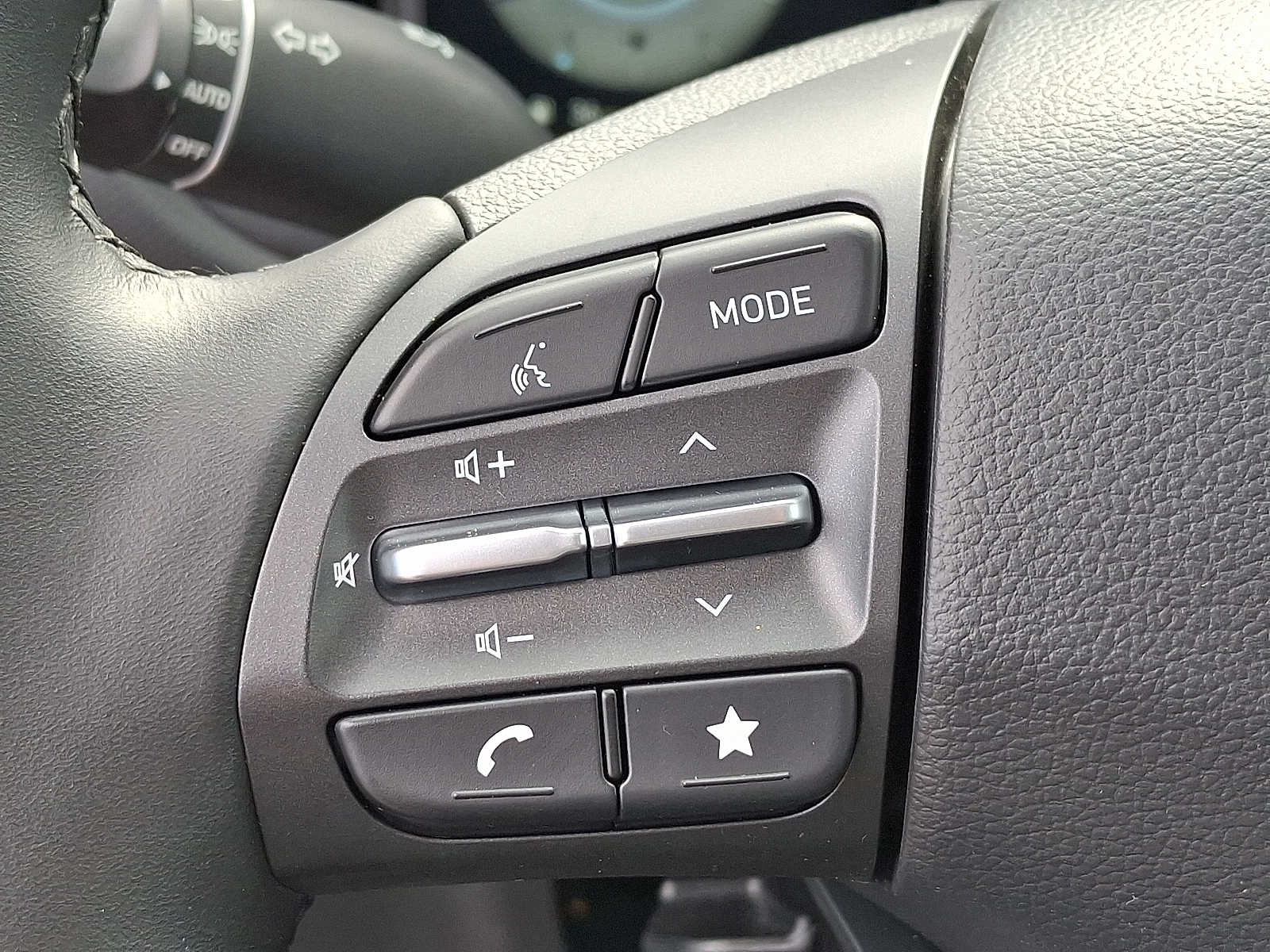 2023 Hyundai Kona Limited - Photo 23
