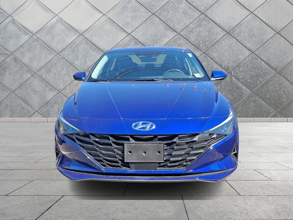 Used 2023 Hyundai Elantra SEL Sedan