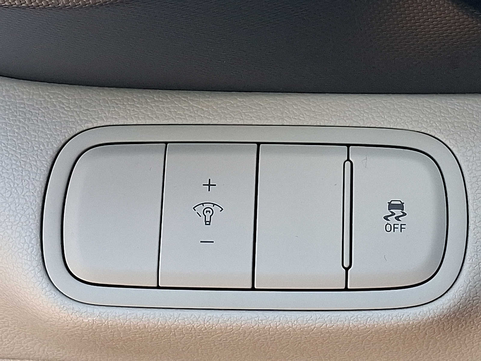 2023 Hyundai Venue SEL - Photo 28