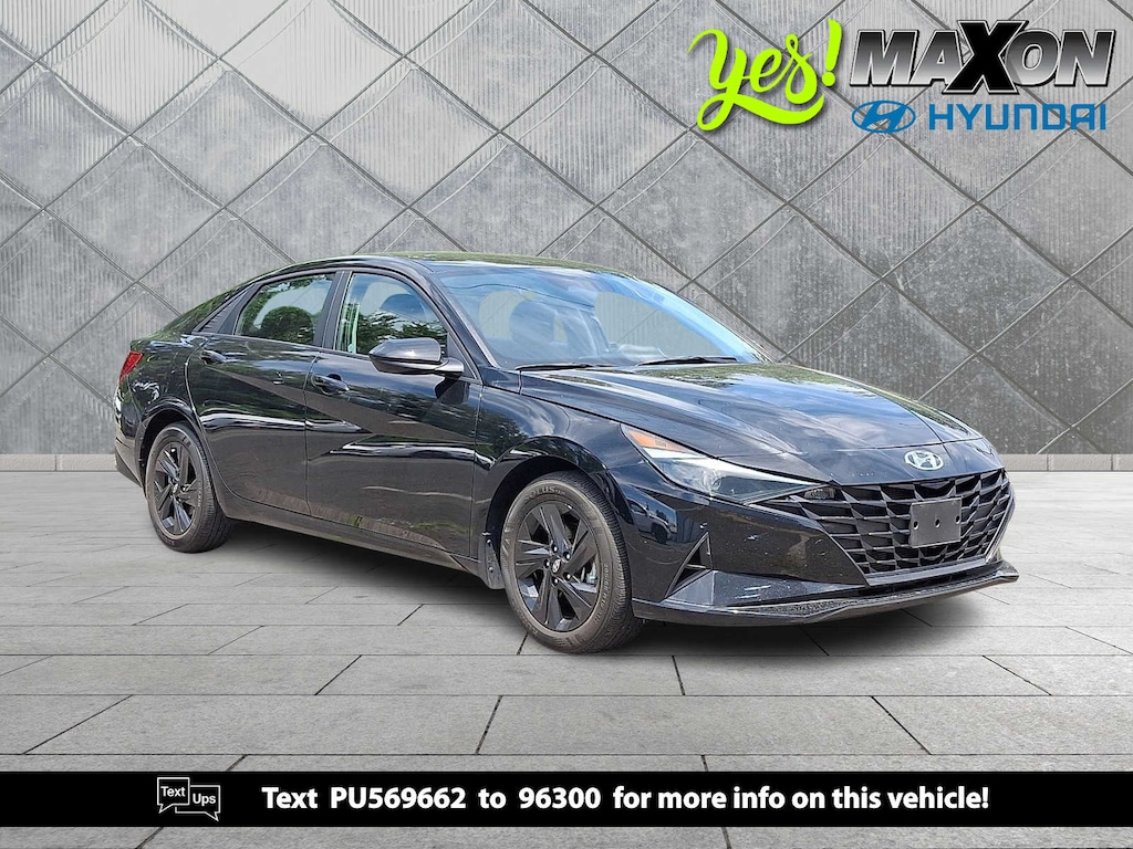 Used 2023 Hyundai Elantra SEL Sedan