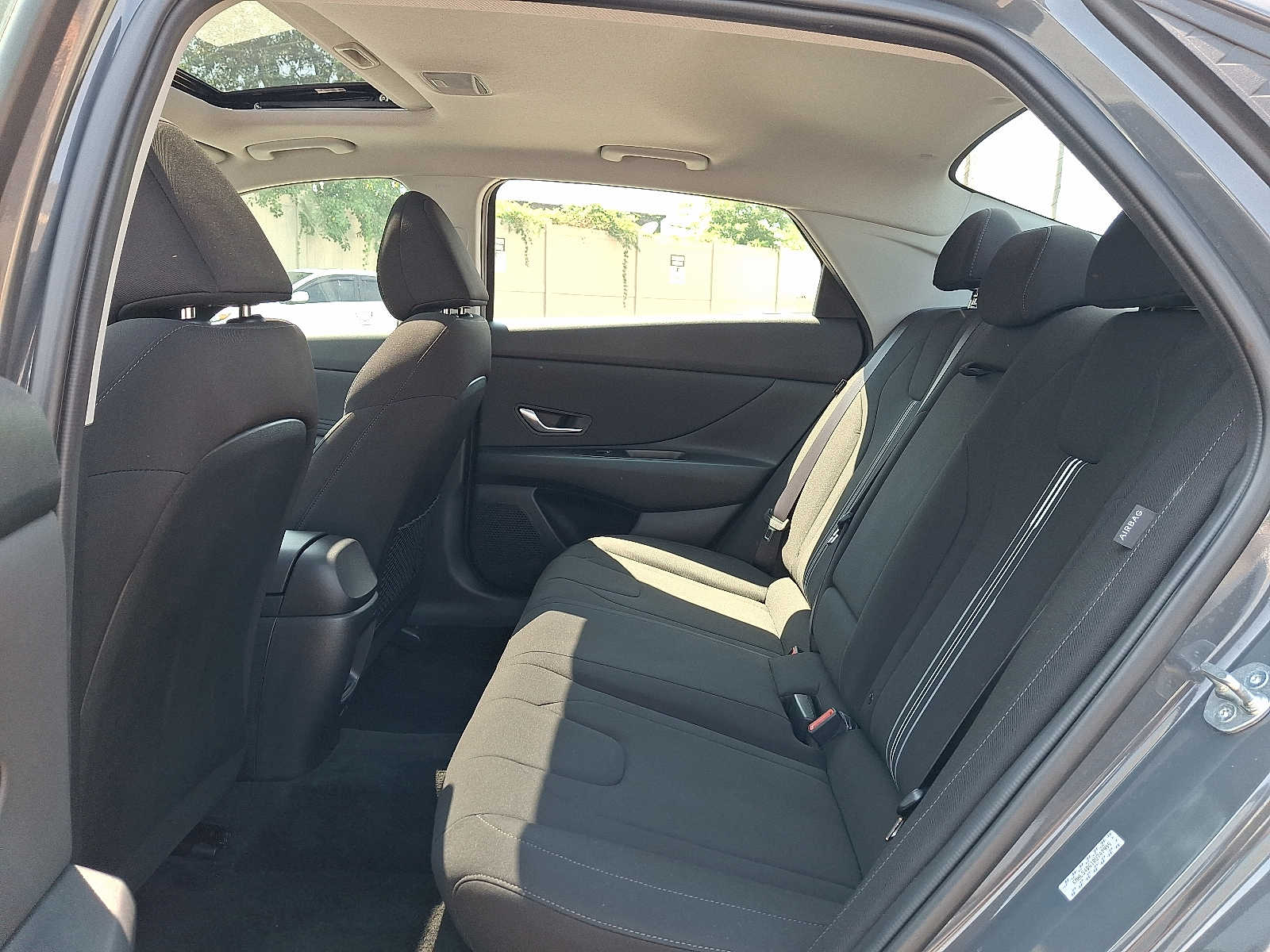 2024 Hyundai Elantra SEL - Photo 11