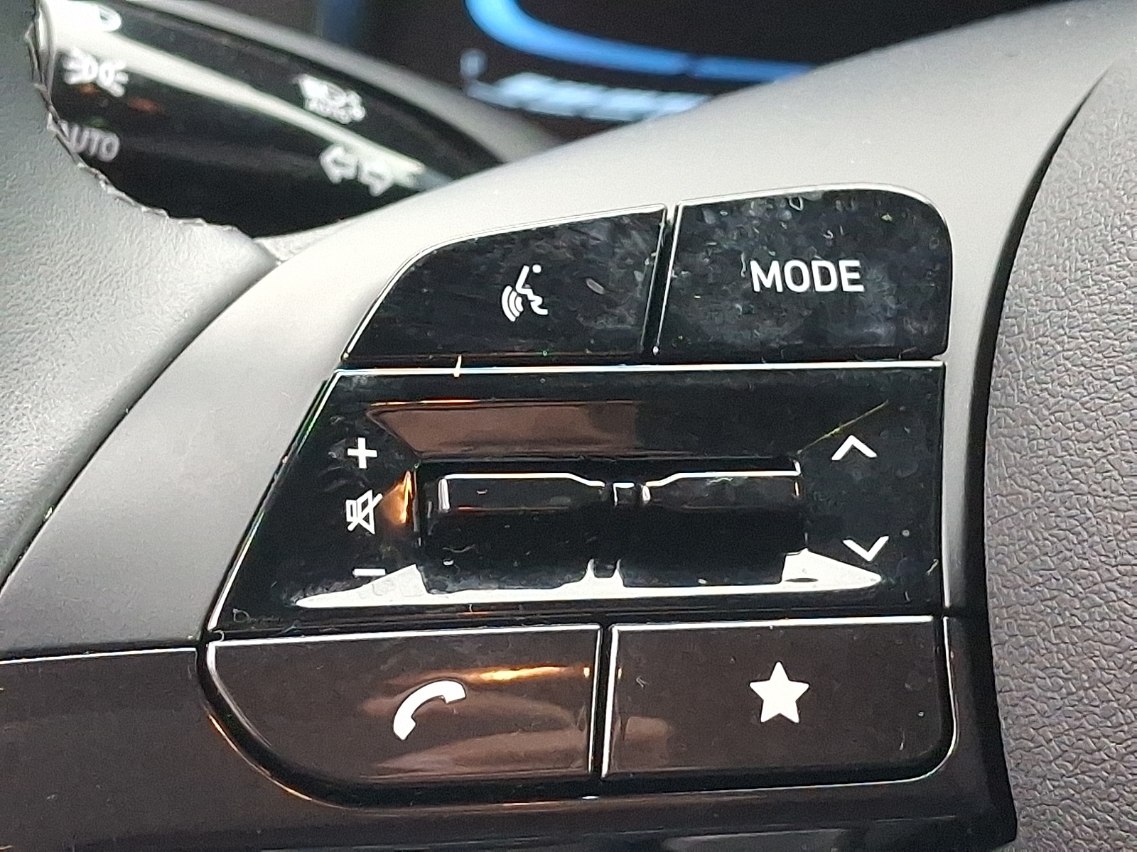 2025 Hyundai Elantra SEL - Photo 21