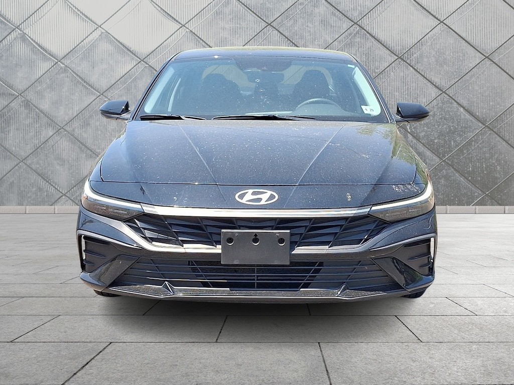 Used 2024 Hyundai Elantra SEL Sedan