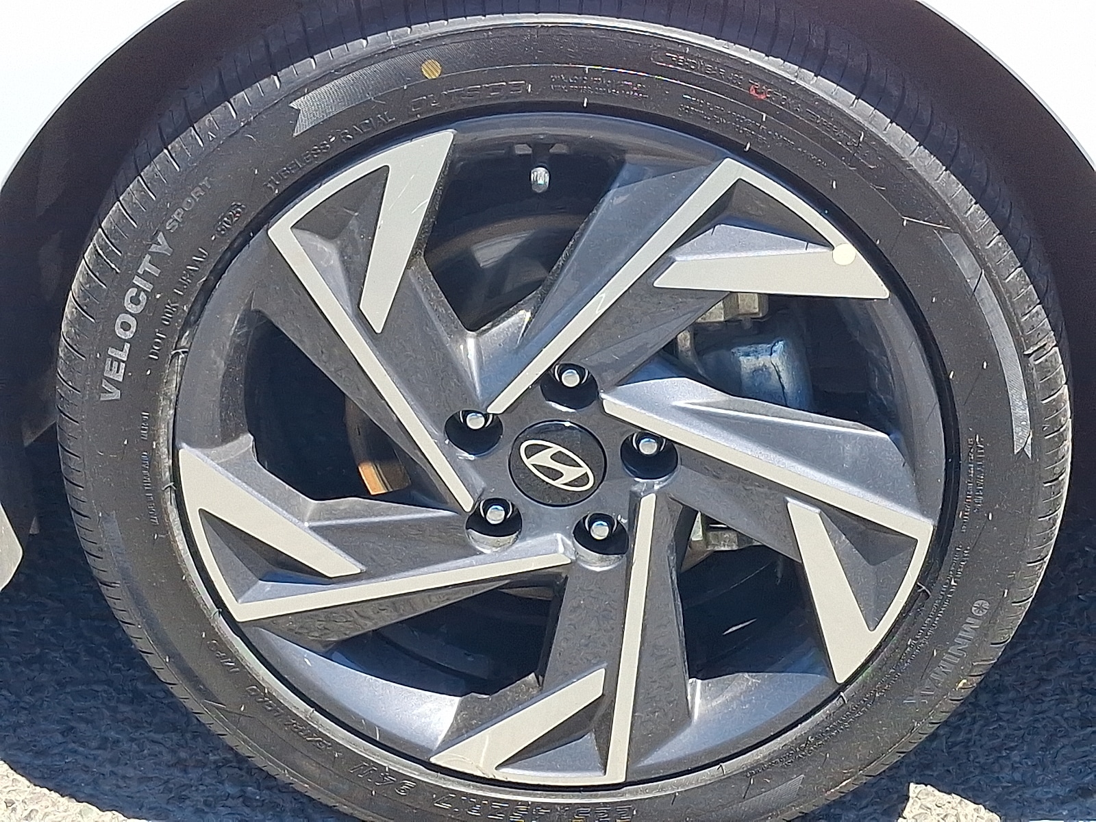 2025 Hyundai Elantra SEL - Photo 9
