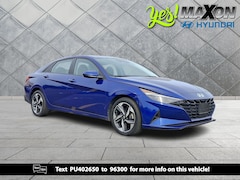 2023 Hyundai Elantra SEL Sedan