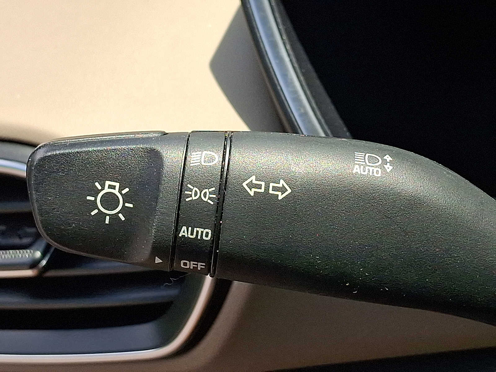 2023 Hyundai Santa Fe SE - Photo 25