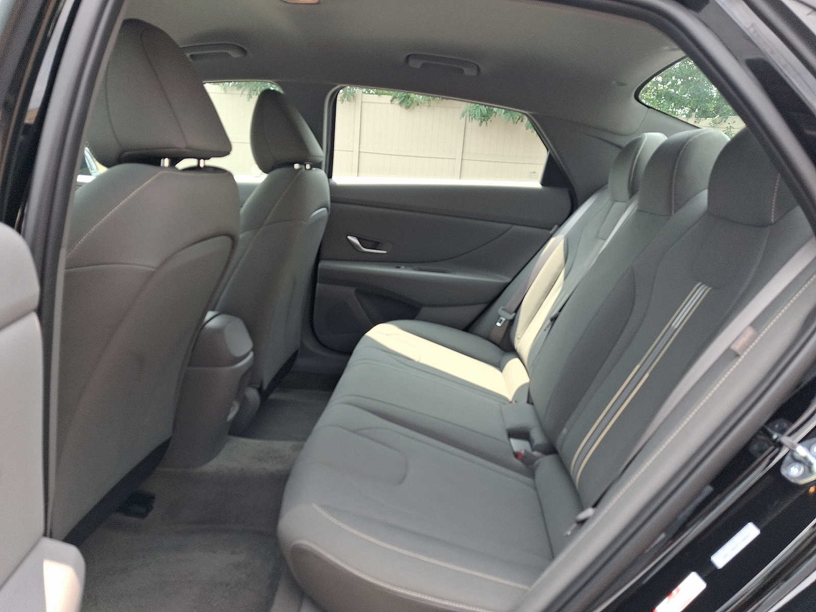 2026 Hyundai Elantra SEL Sport - Photo 11