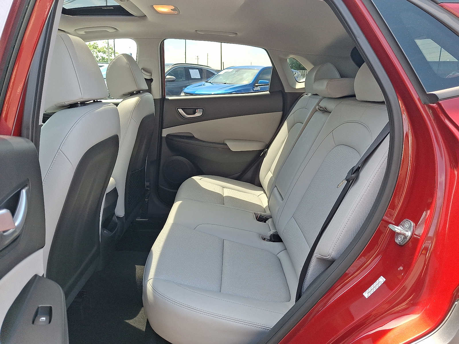 2023 Hyundai Kona Limited - Photo 11