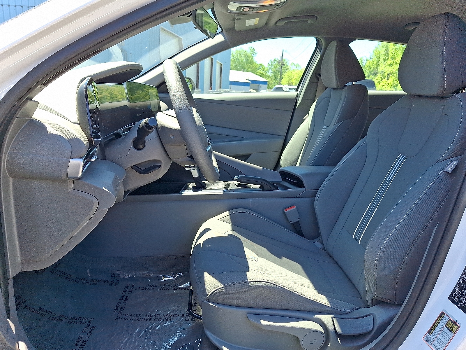 2024 Hyundai Elantra SEL - Photo 14