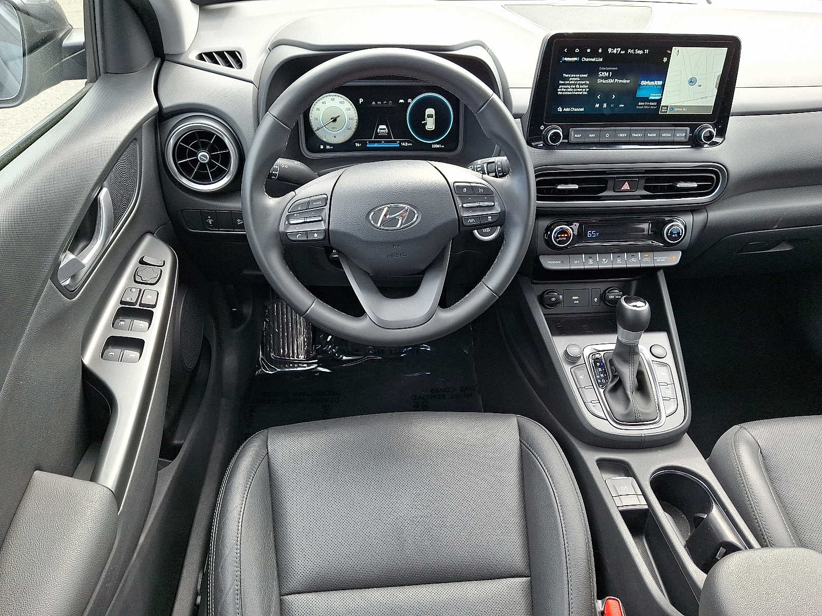2023 Hyundai Kona Limited - Photo 12