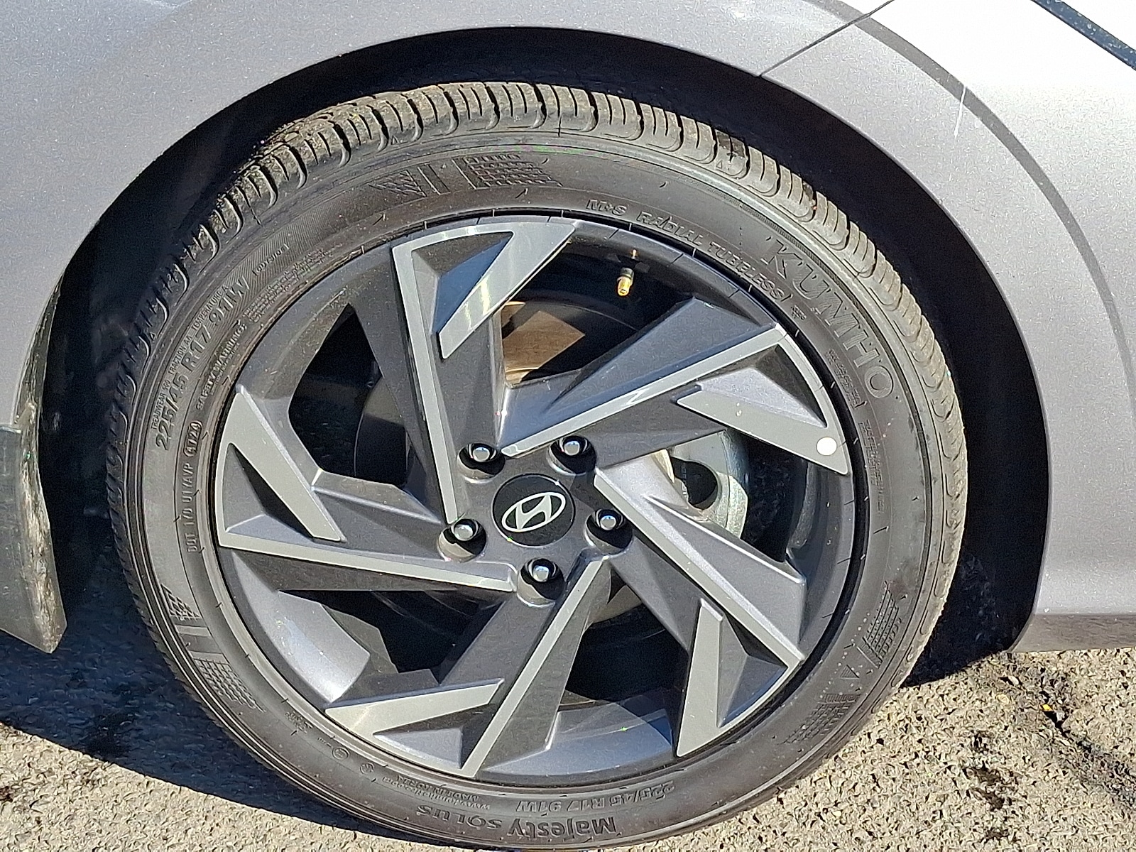 2025 Hyundai Elantra SEL - Photo 9