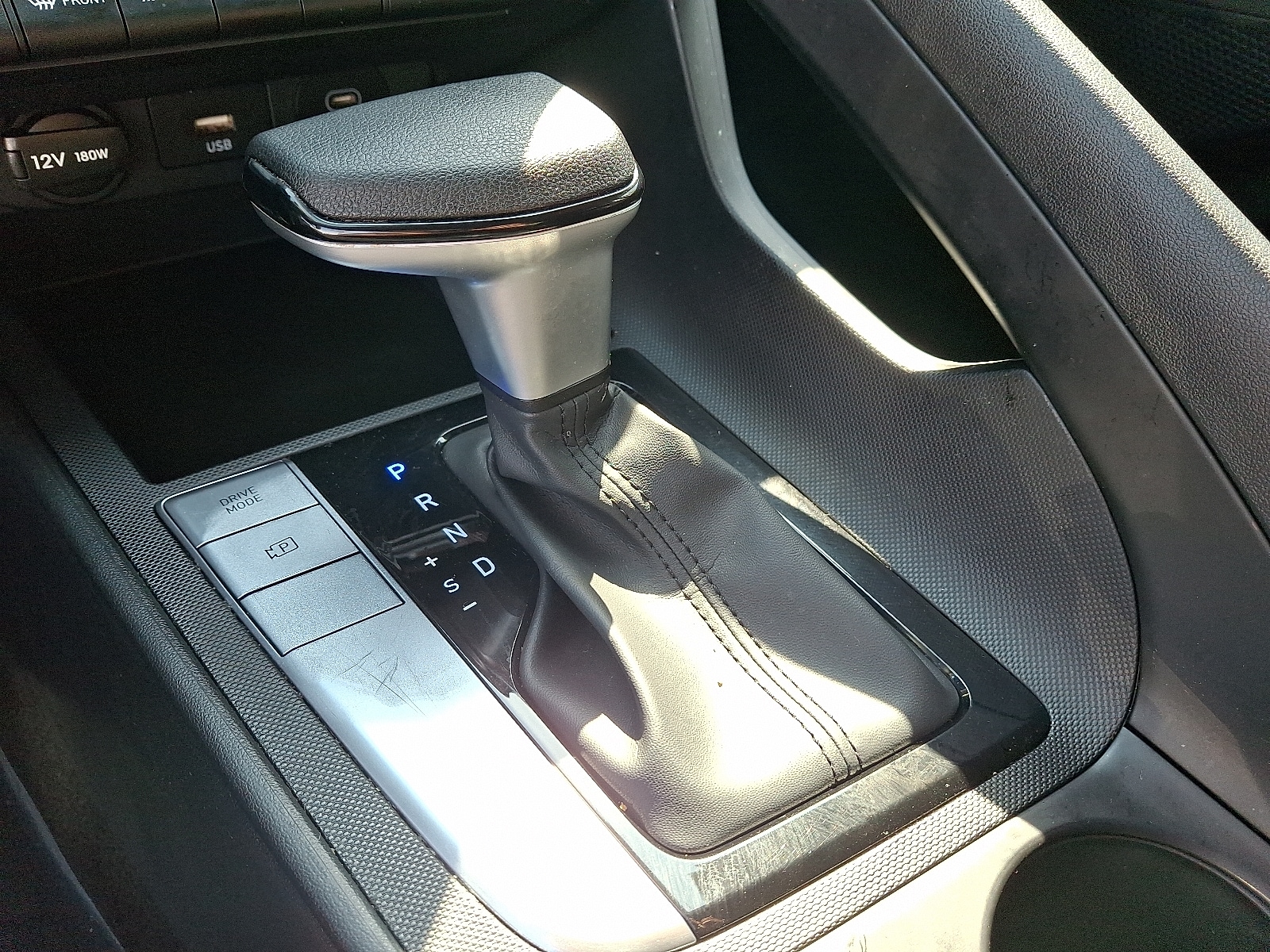 2024 Hyundai Elantra SEL - Photo 15