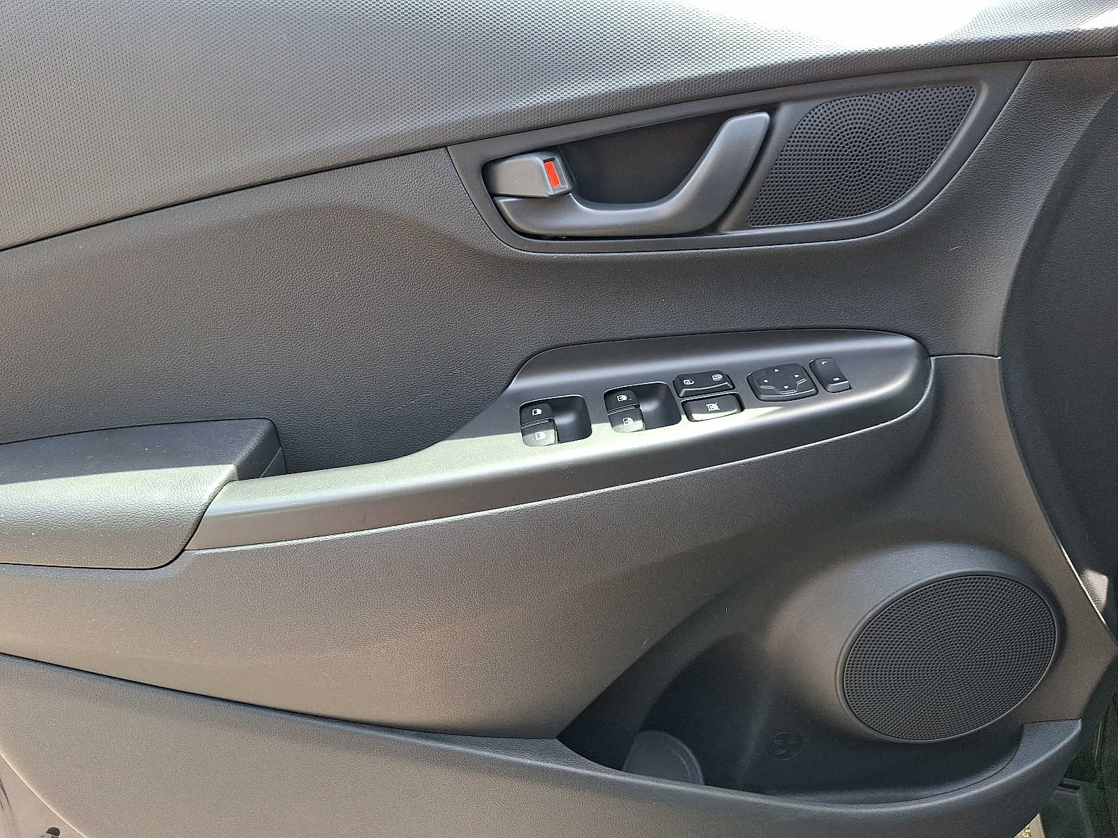 2023 Hyundai Kona SEL - Photo 13