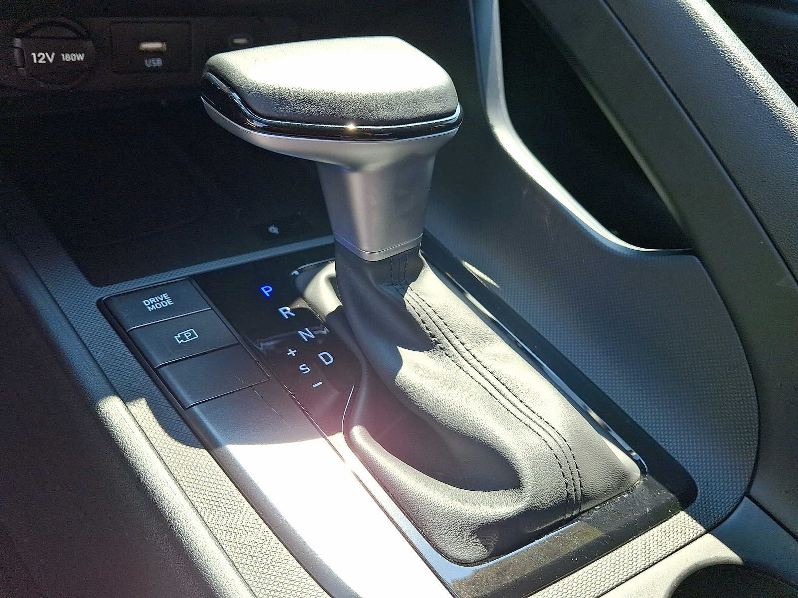 2026 Hyundai Elantra SEL Sport - Photo 15