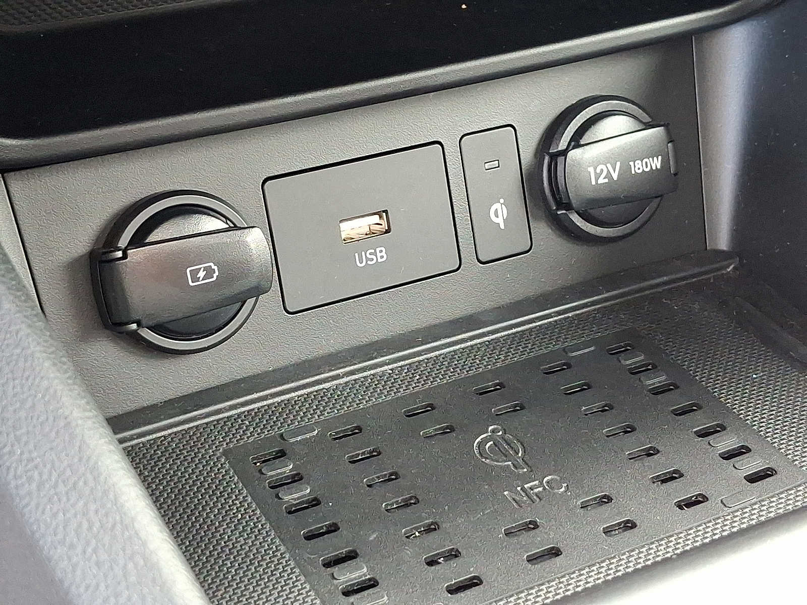2023 Hyundai Kona Limited - Photo 26