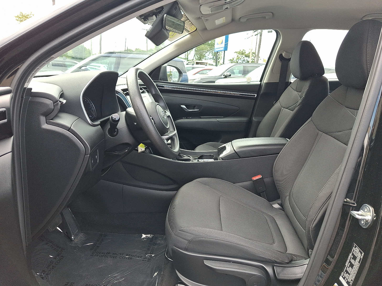 2024 Hyundai Tucson SE - Photo 14
