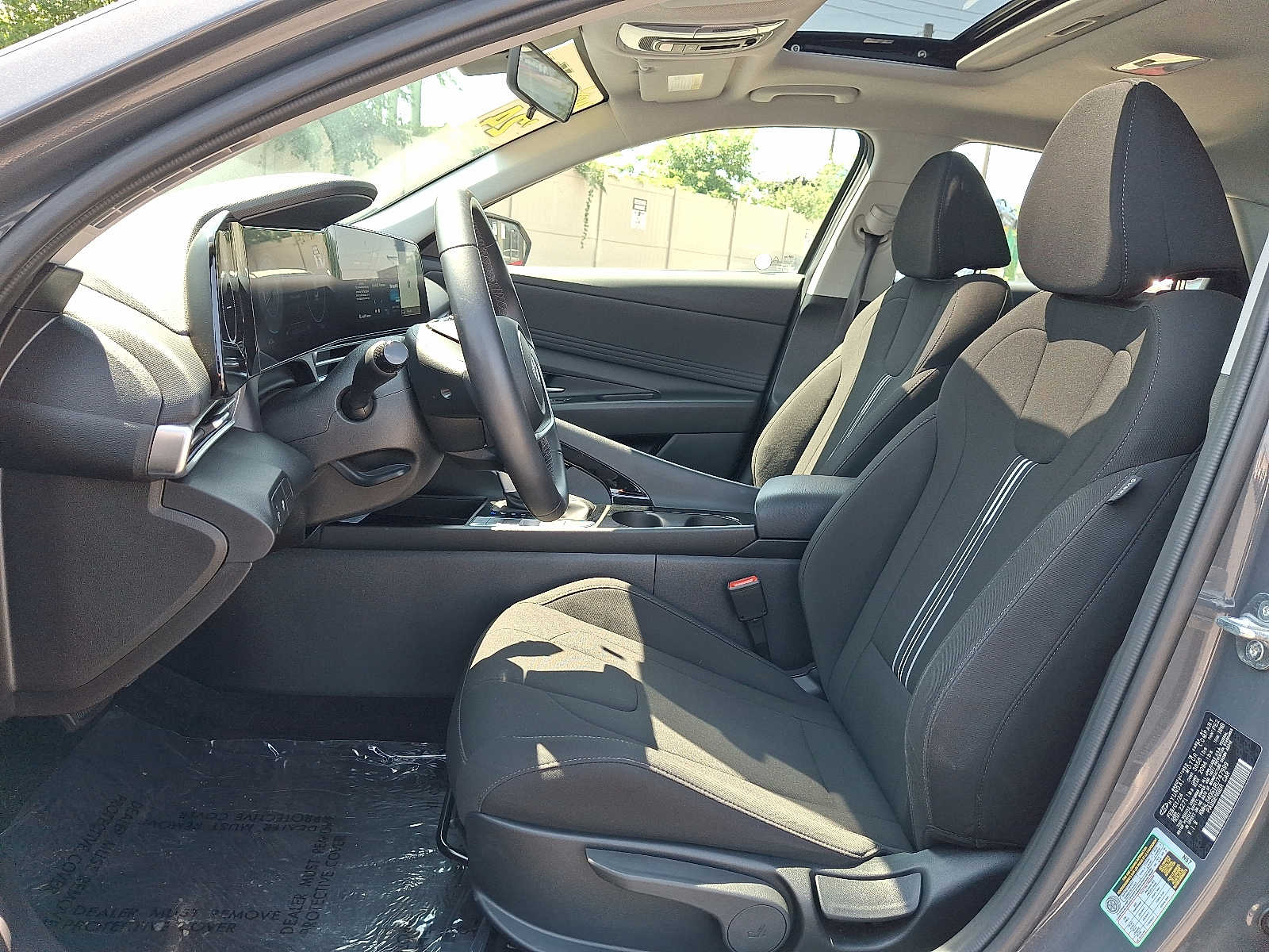2024 Hyundai Elantra SEL - Photo 14