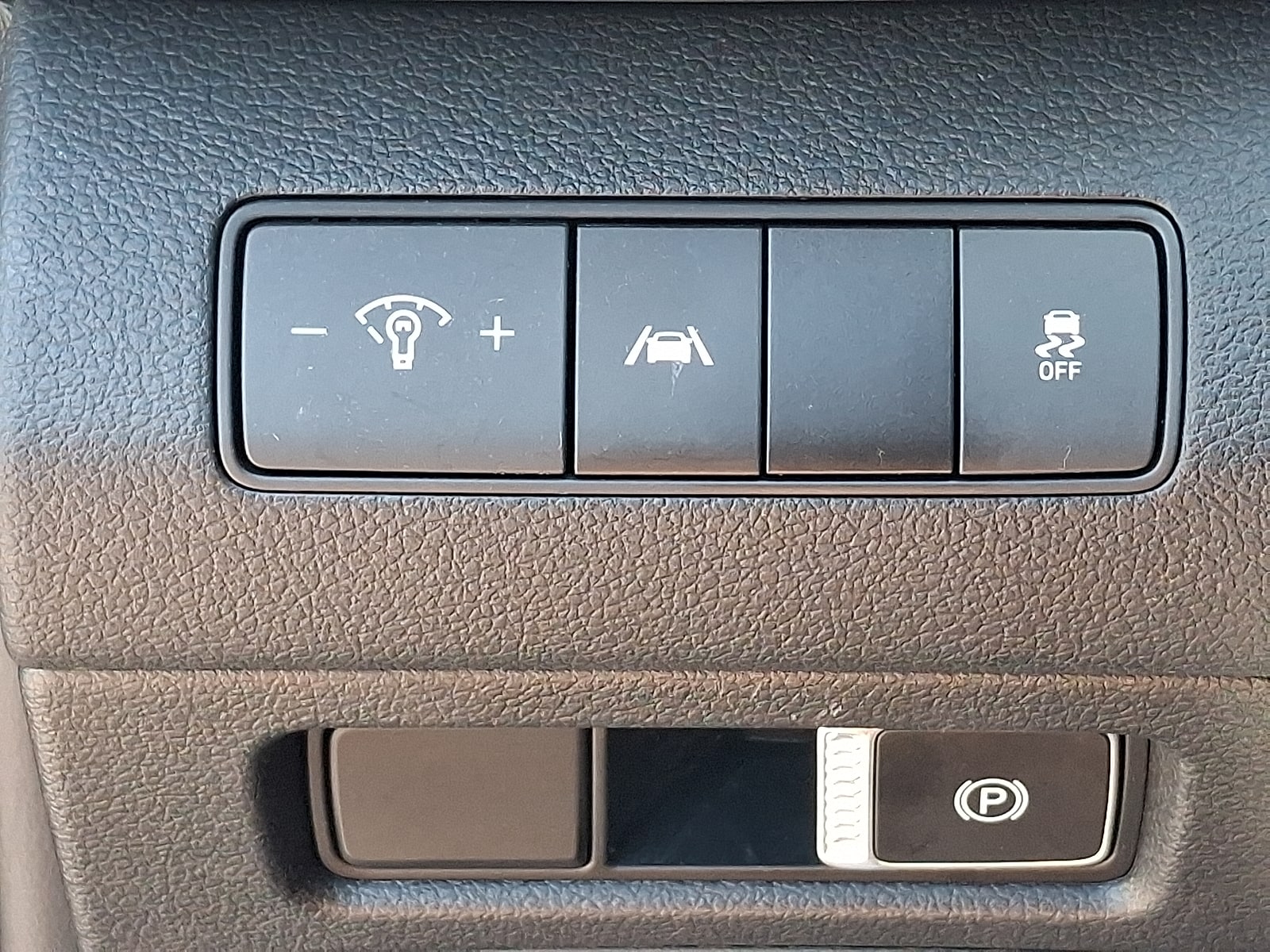 2023 Hyundai Santa Fe SE - Photo 25