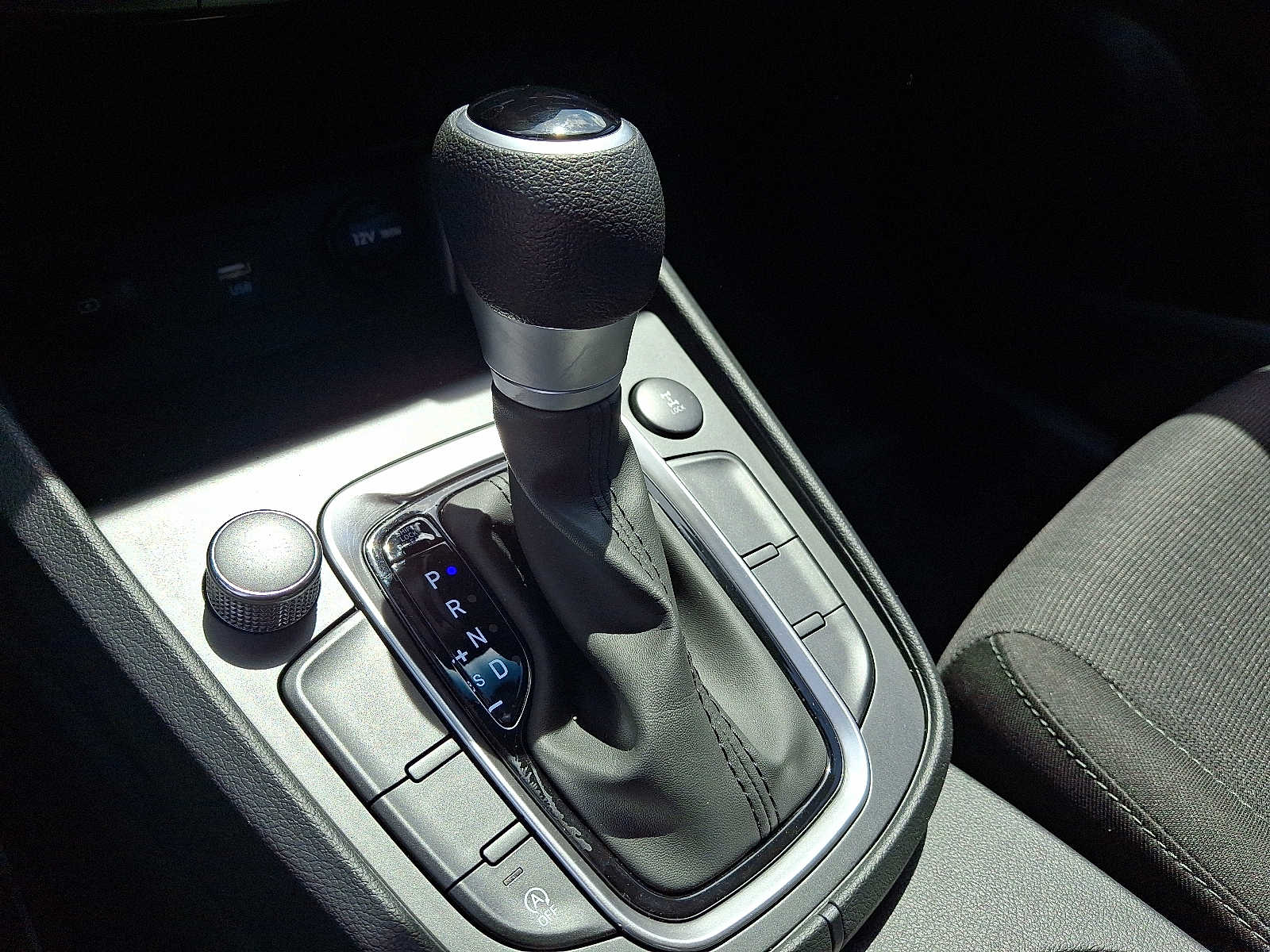 2023 Hyundai Kona SEL - Photo 15