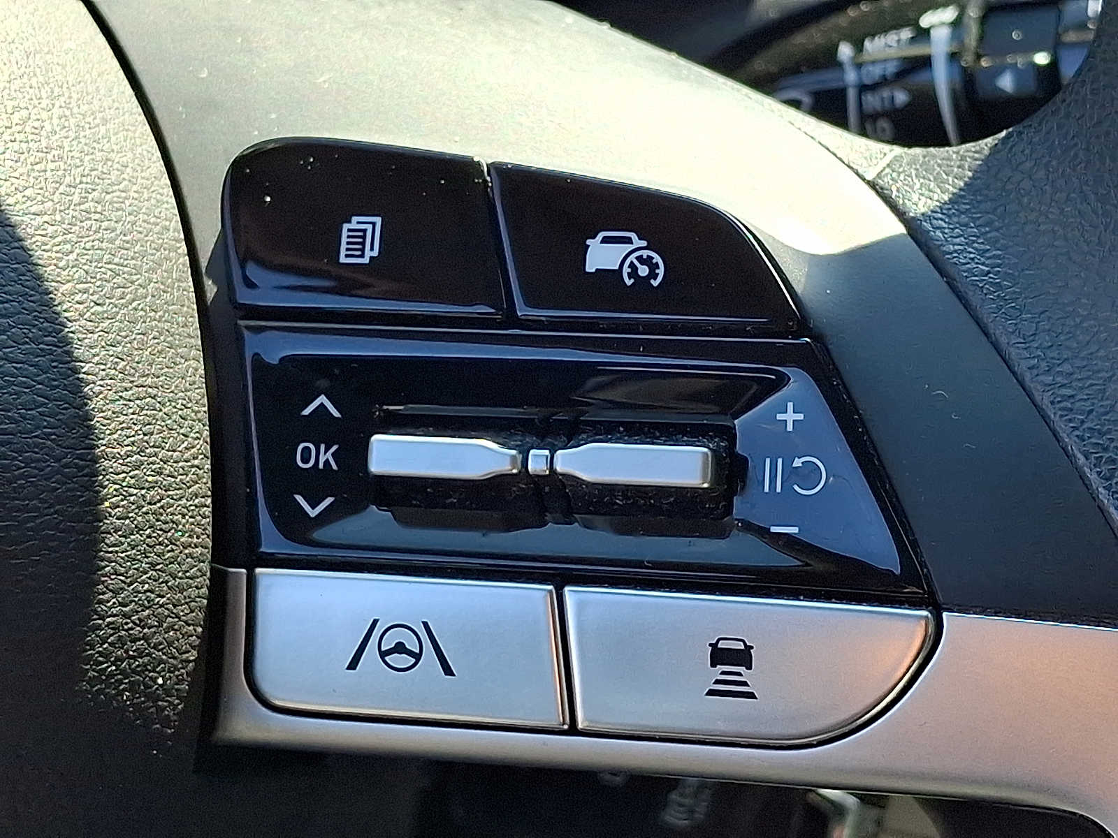 2024 Hyundai Tucson SE - Photo 22