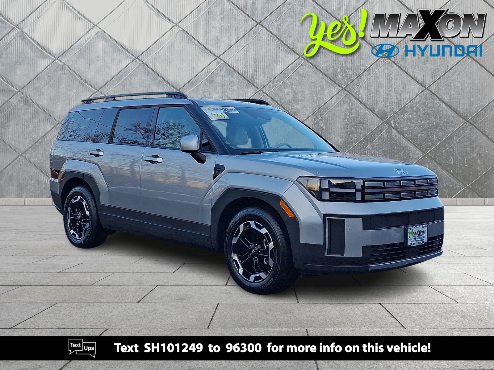 2025 Hyundai Santa Fe SEL's photo