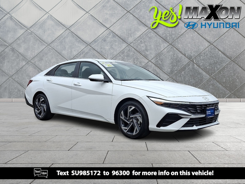 Certified 2025 Hyundai Elantra SEL Convenience Sedan