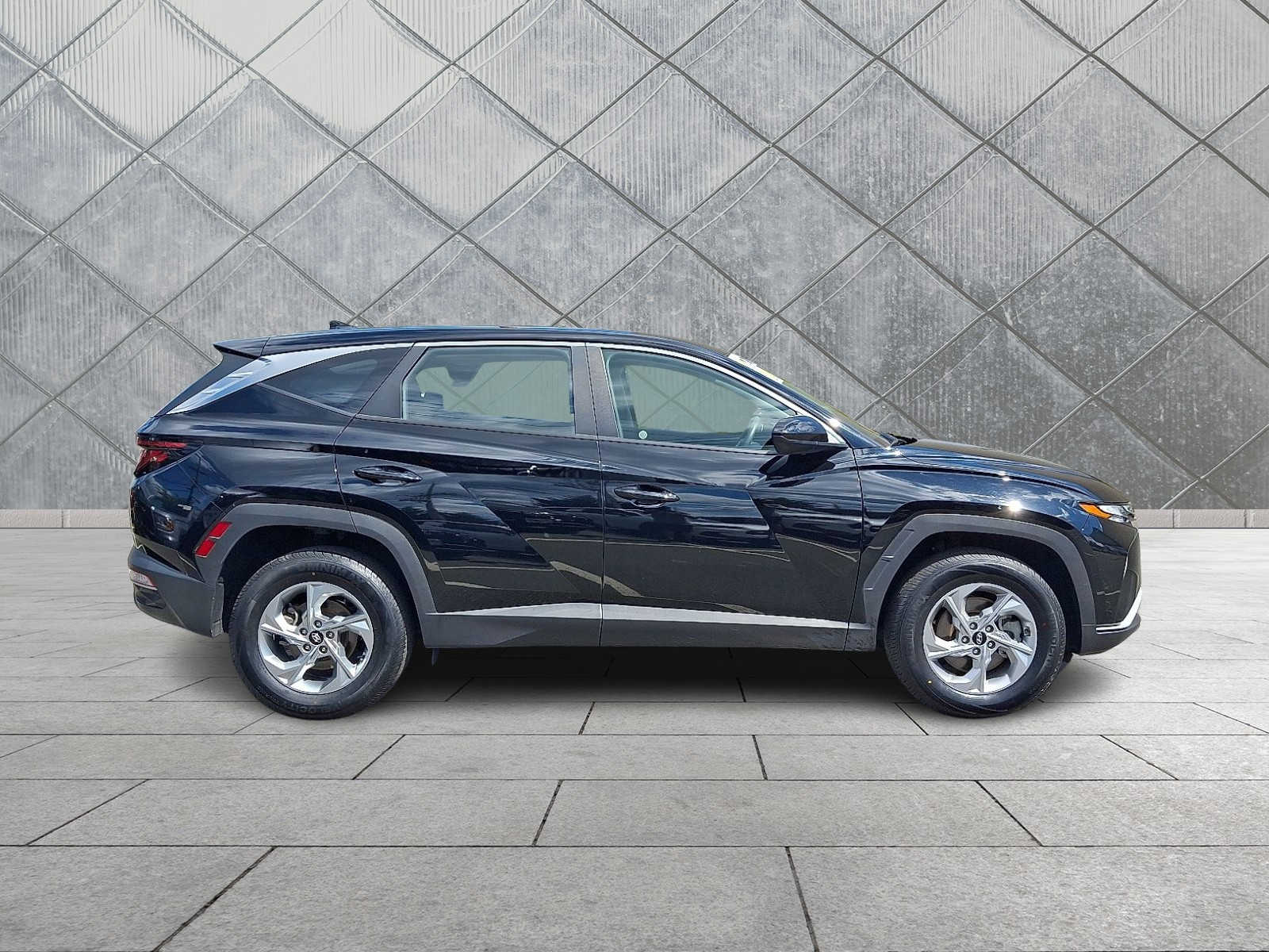 2024 Hyundai Tucson SE - Photo 8