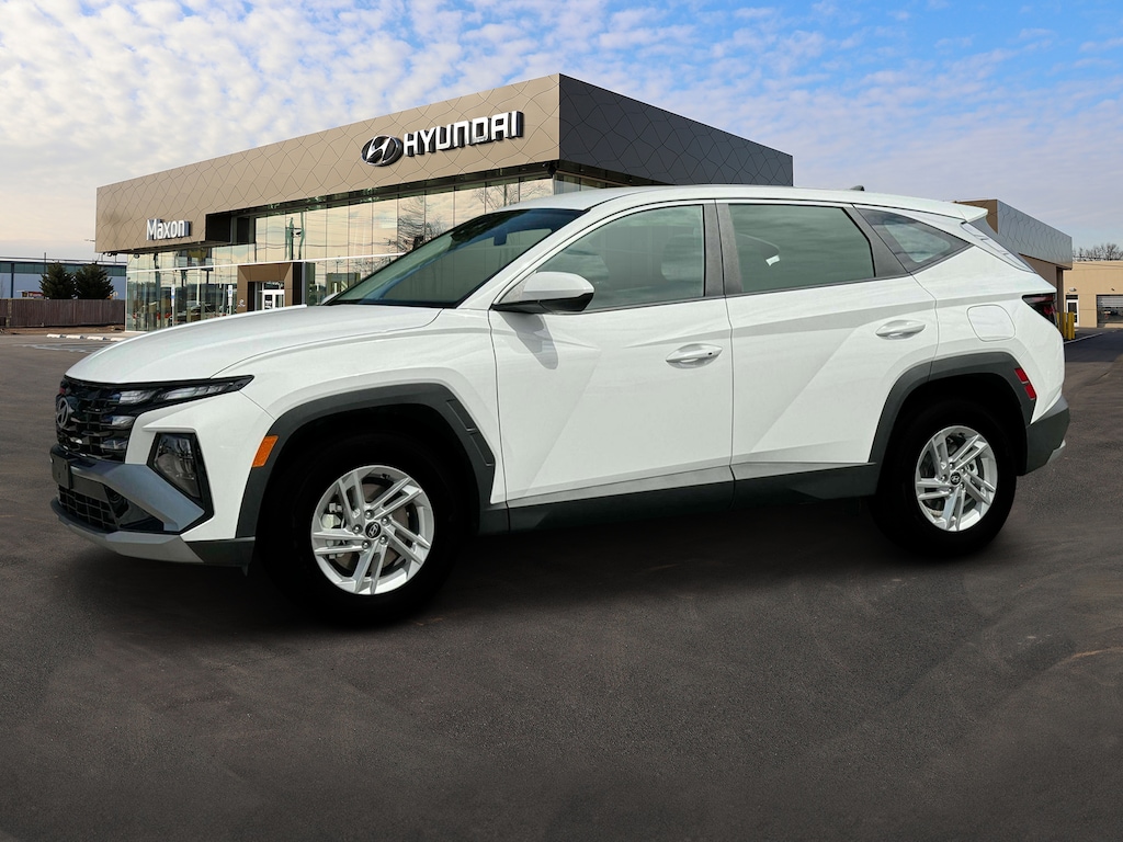 New 2026 Hyundai Tucson SE AWD SUV