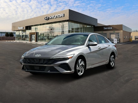 2025 Hyundai Elantra SEL Convenience Sedan