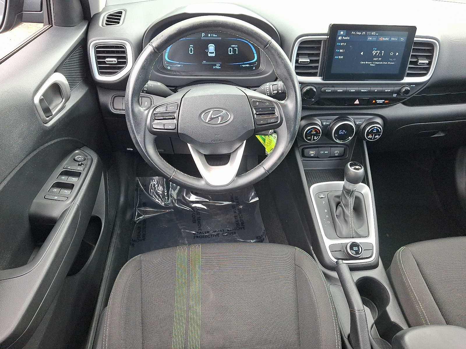 2023 Hyundai Venue SEL - Photo 12