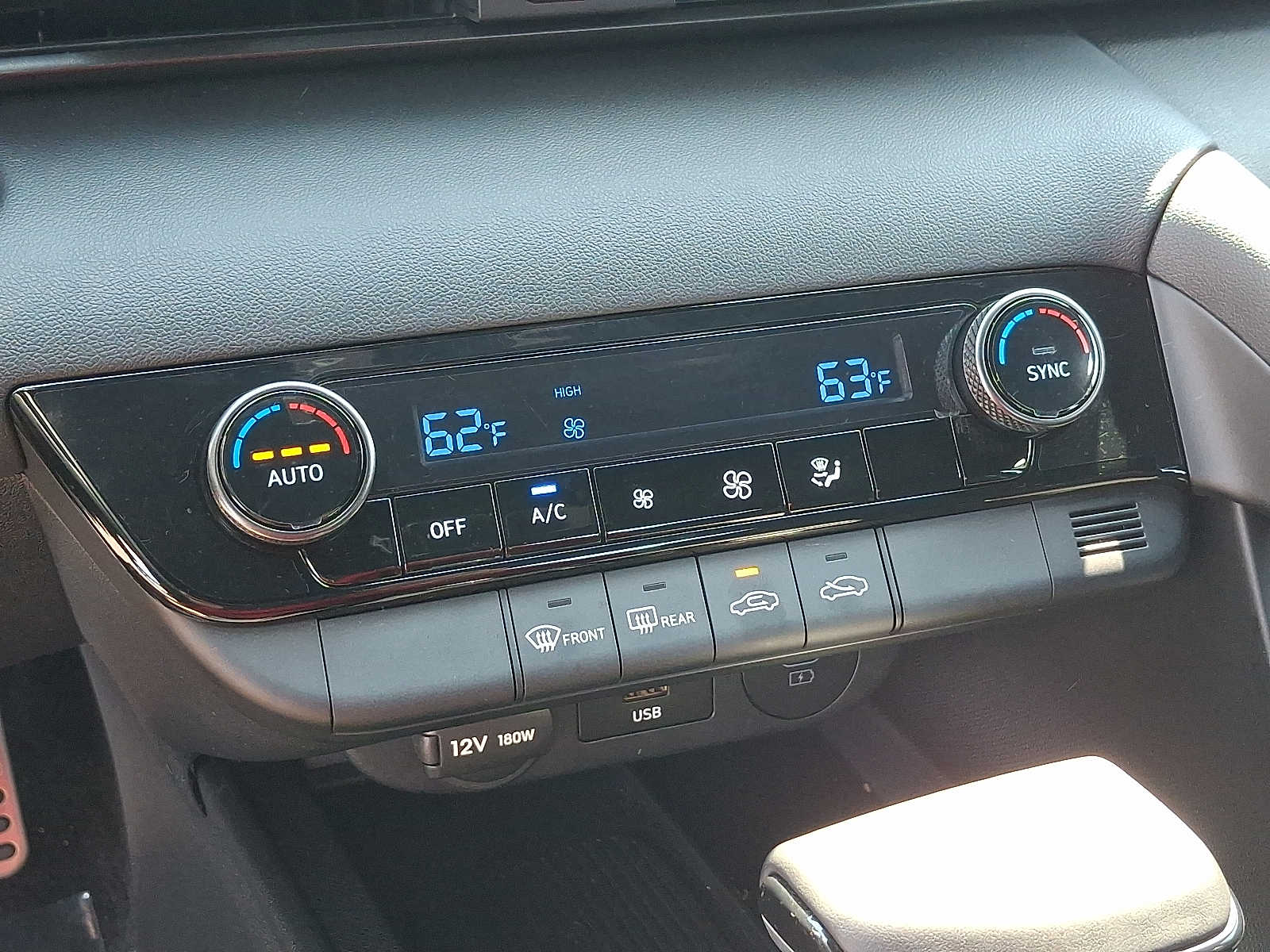 2026 Hyundai Elantra SEL Sport - Photo 16