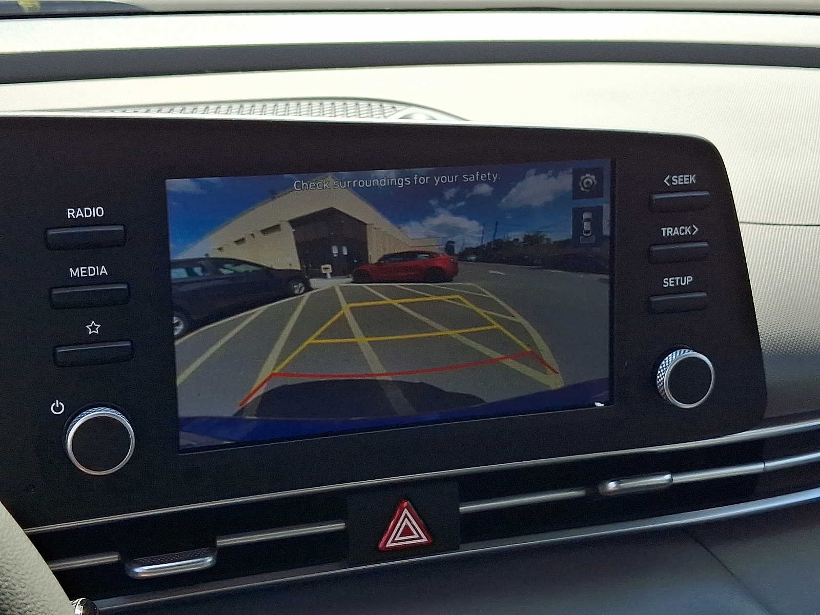 2023 Hyundai Elantra Blue - Photo 18
