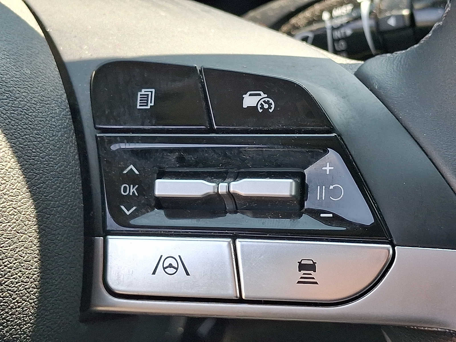 2024 Hyundai Elantra SEL - Photo 24