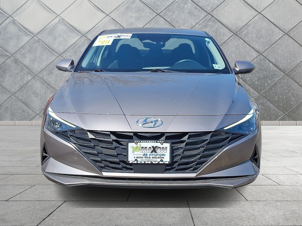 Used 2023 Hyundai Elantra SEL Sedan