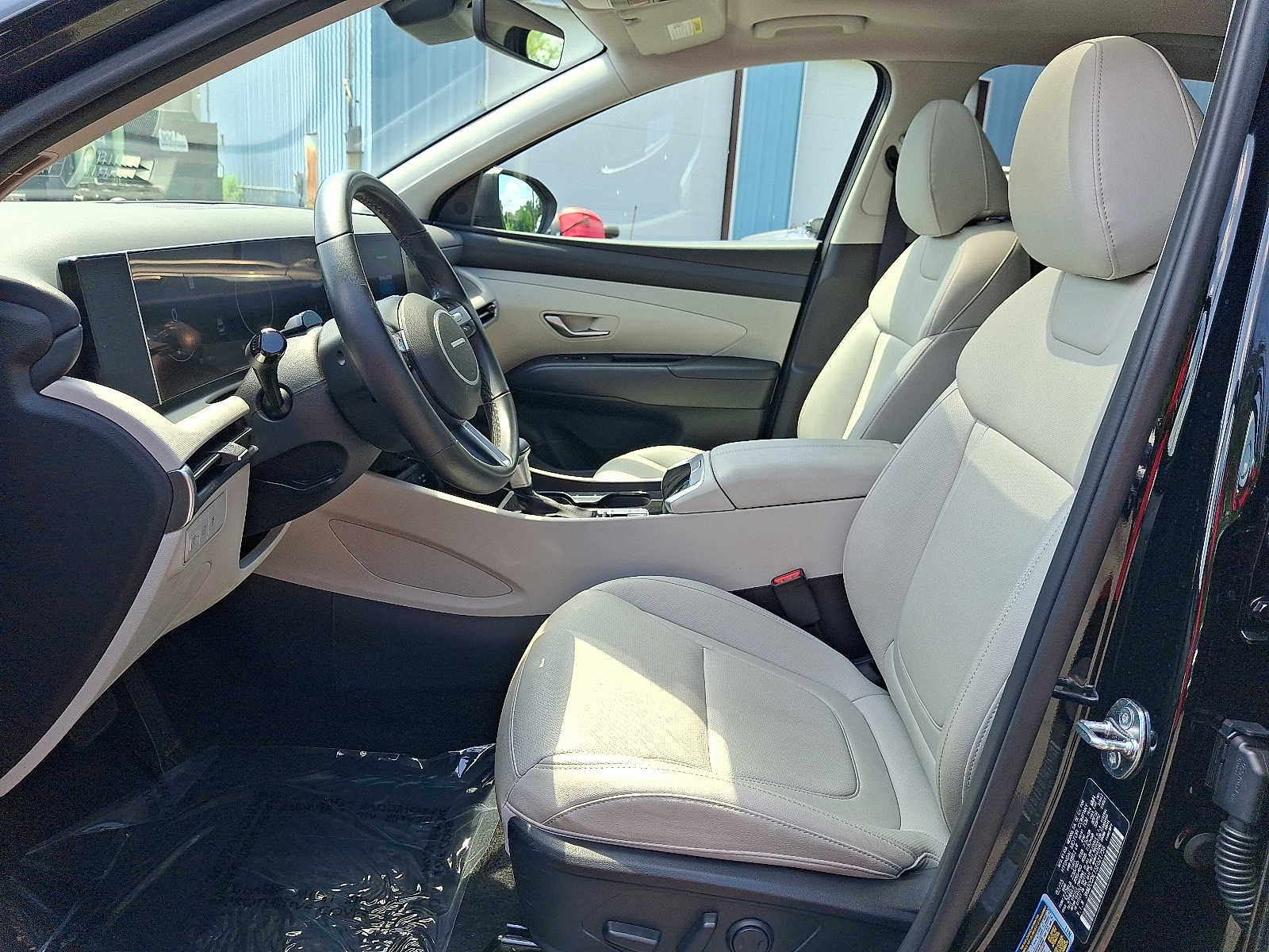 2025 Hyundai Tucson SEL Convenience - Photo 14
