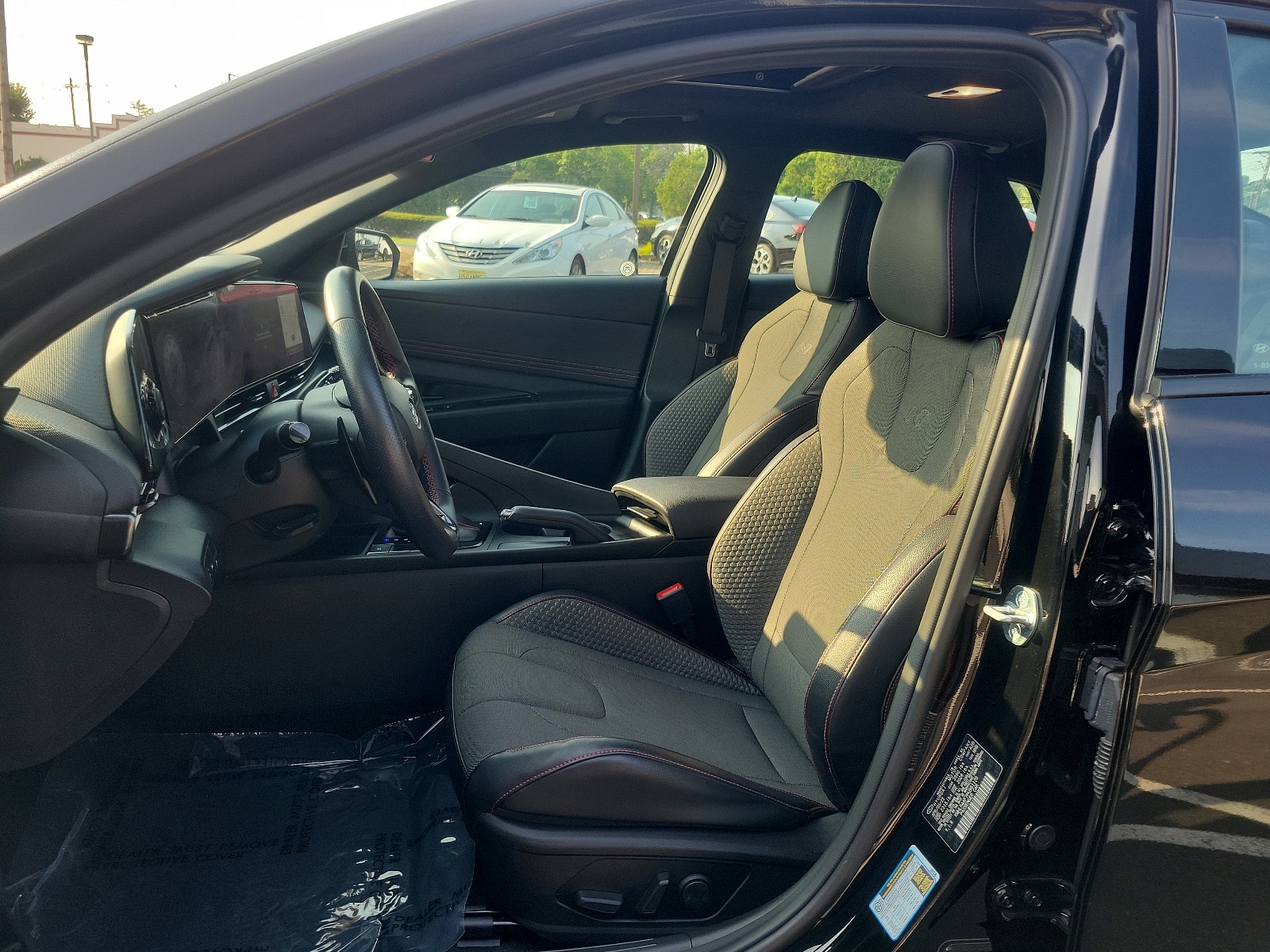 2023 Hyundai Elantra N Line - Photo 13