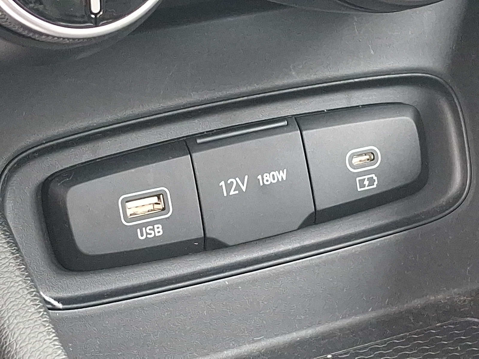 2023 Hyundai Venue SEL - Photo 27