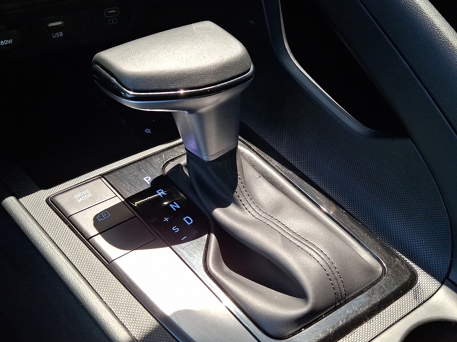 2025 Hyundai Elantra SEL - Photo 15