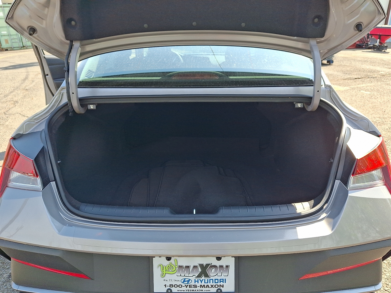 2024 Hyundai Elantra SEL - Photo 29