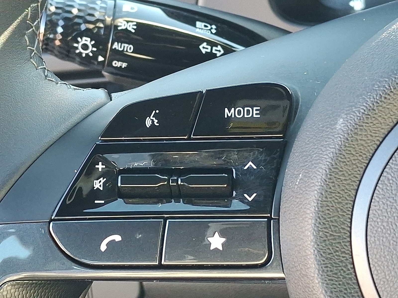 2025 Hyundai Elantra SEL - Photo 21