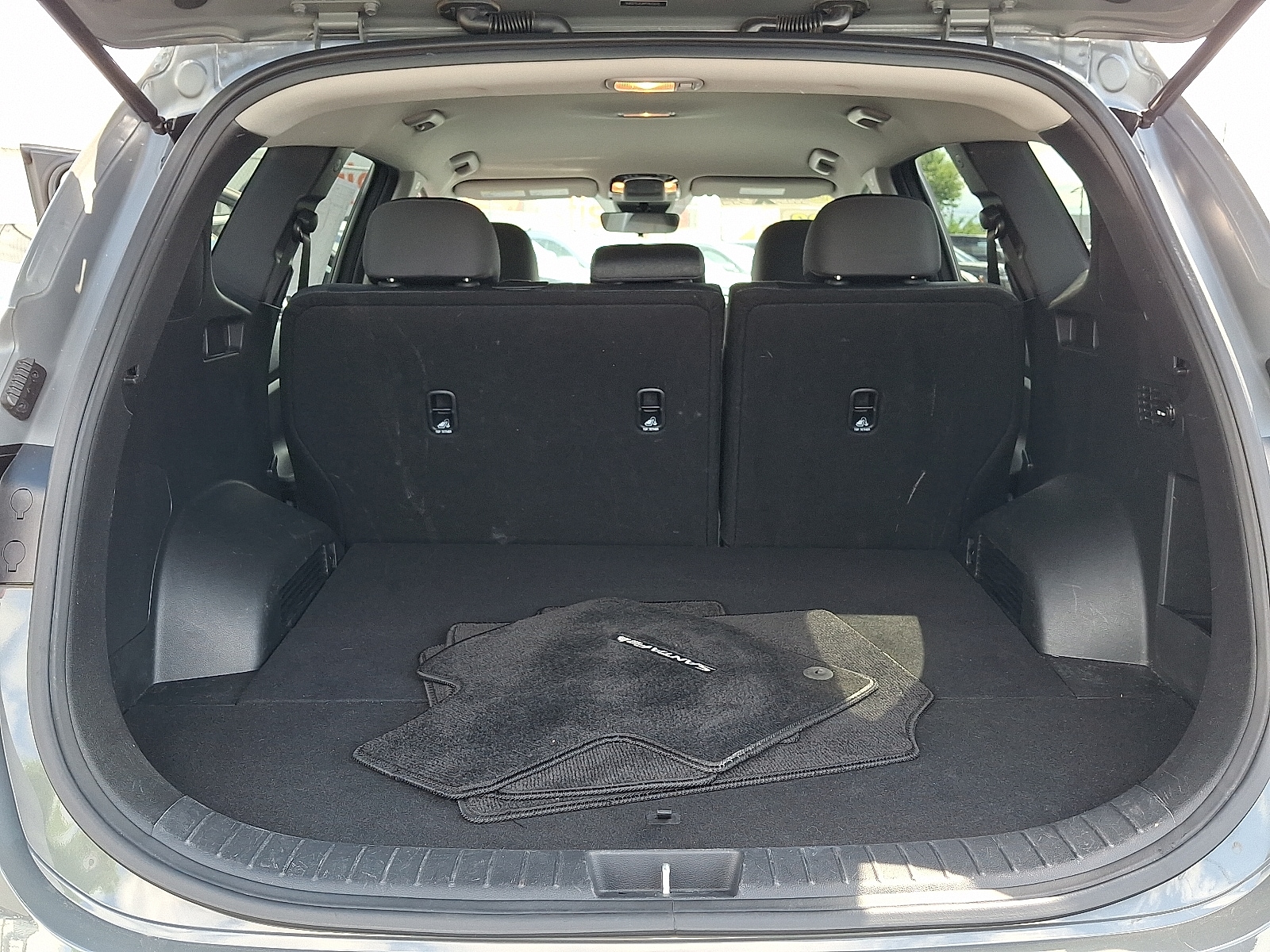 2023 Hyundai Santa Fe SE - Photo 28