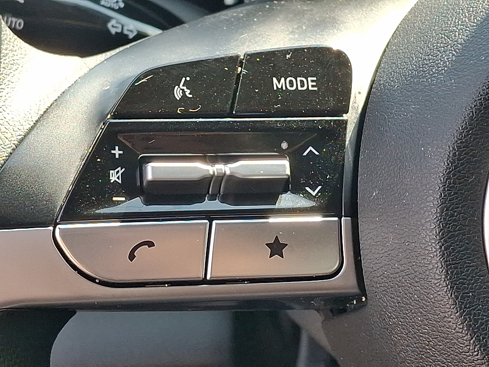 2024 Hyundai Elantra SEL - Photo 22