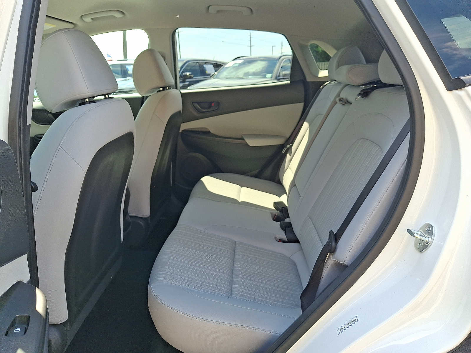 2023 Hyundai Kona SEL - Photo 11