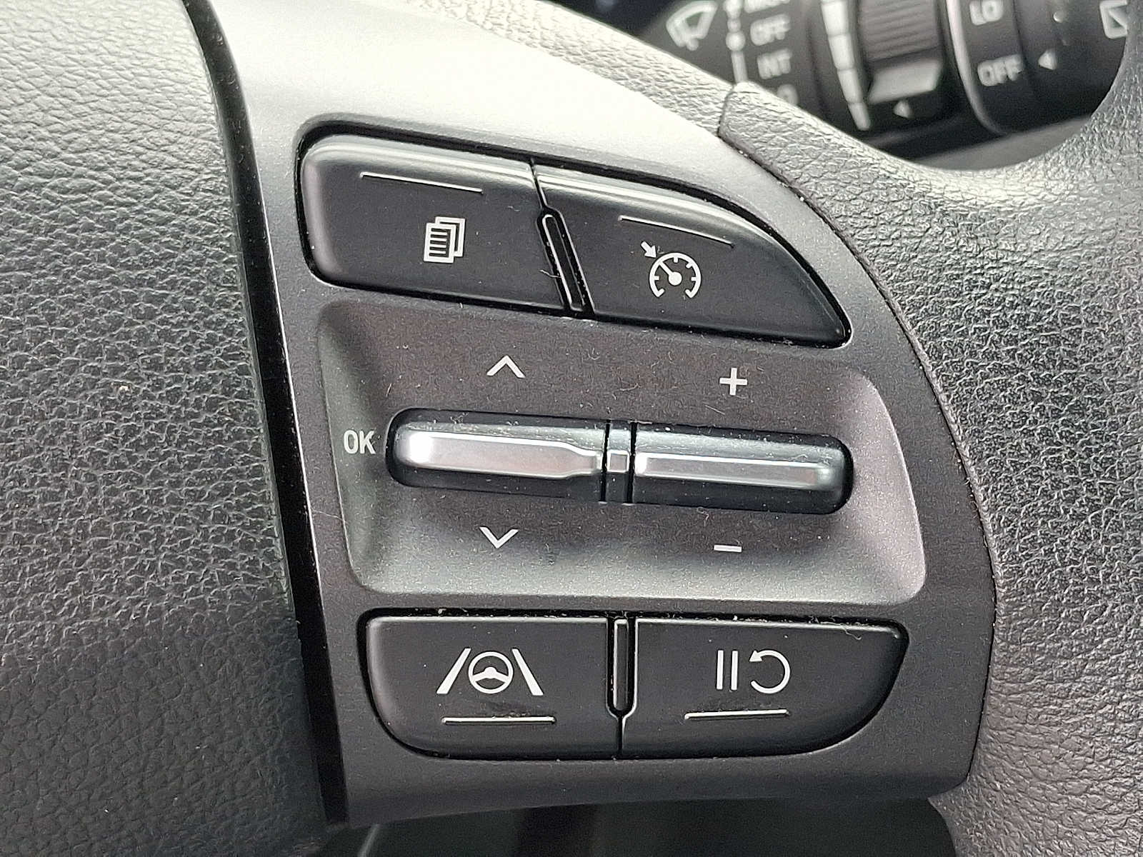 2023 Hyundai Kona SEL - Photo 22